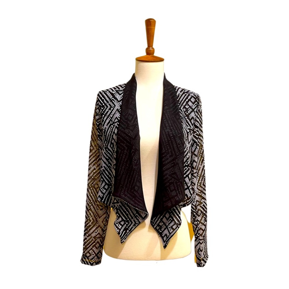 🌻🌻 Charlotte Russe Sheer Jacket 🌻🌻